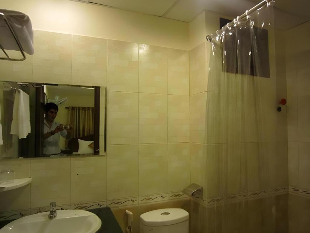 Nui Thanh Hotel Bandar Ho Chi Minh Luaran gambar