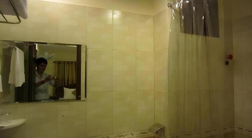 Nui Thanh Hotel Bandar Ho Chi Minh Luaran gambar