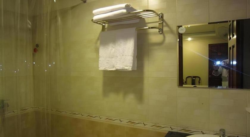 Nui Thanh Hotel Bandar Ho Chi Minh Luaran gambar